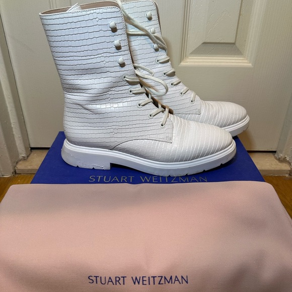 Stuart Weitzman Mckenzee mini croc print in white - Picture 1 of 9